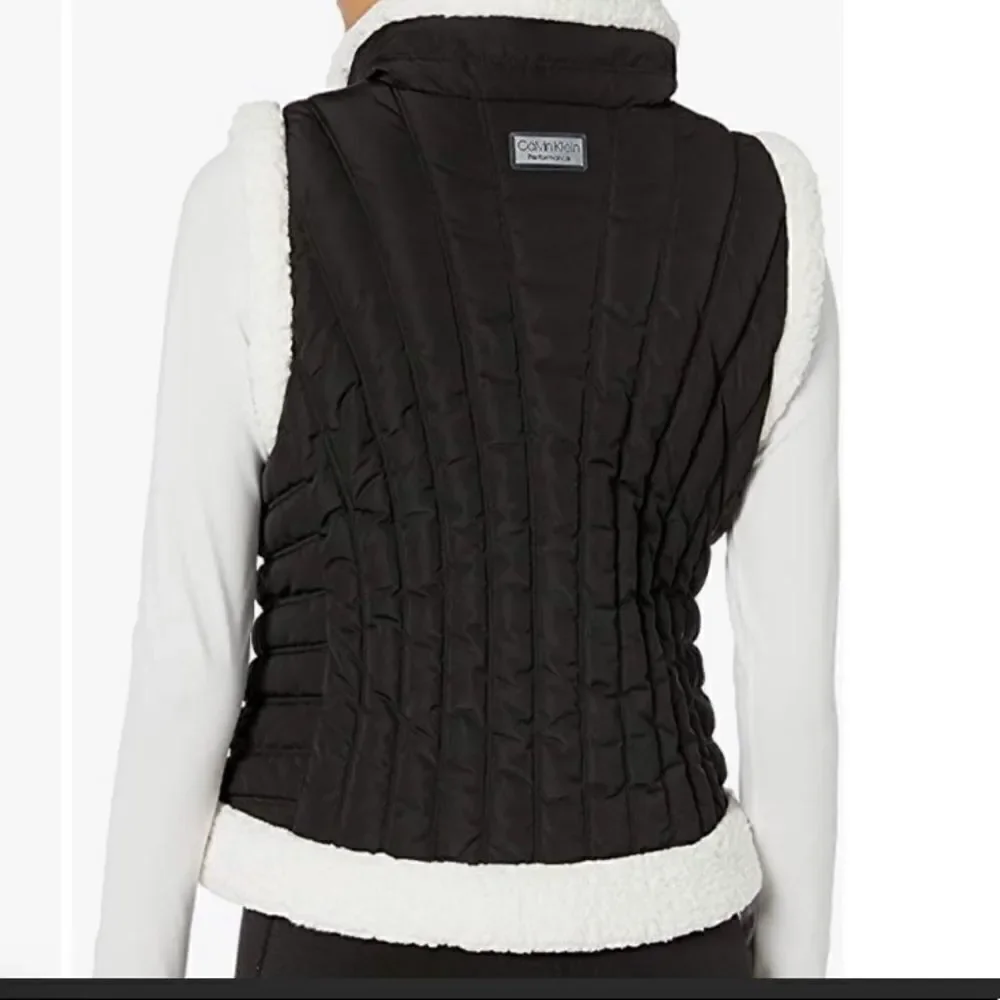 : : Calvin Klein Performance Sherpa Wool Style Trimmed Vest Jacket : :